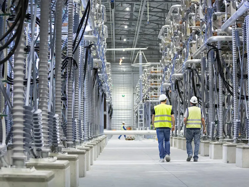 Quam Vacuum Circuit Breakers Work